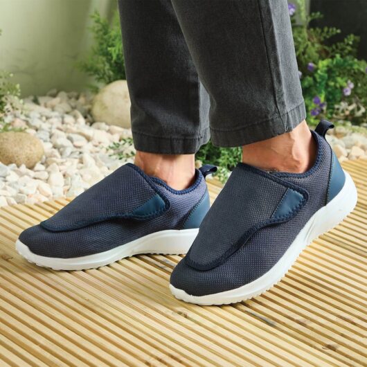 Ladies-Navy-4-Freedom-Trainers