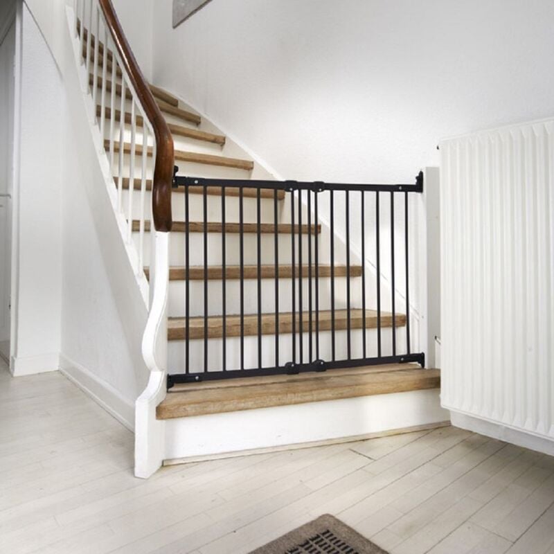 Safetots - Diagonal Fit Baby Gate, 67cm - 105.5cm, Black Metal, Multi Fit Stair Gate, Diagonal Fit Safety Gate