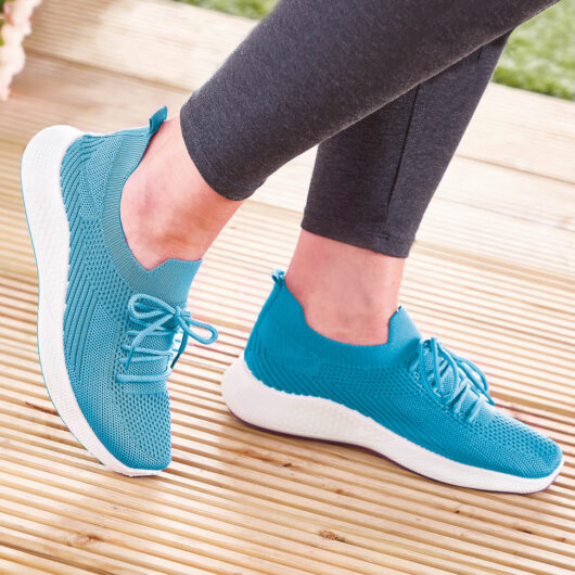 Ladies Airflow Slip-On Trainers Turquoise UK Size 4